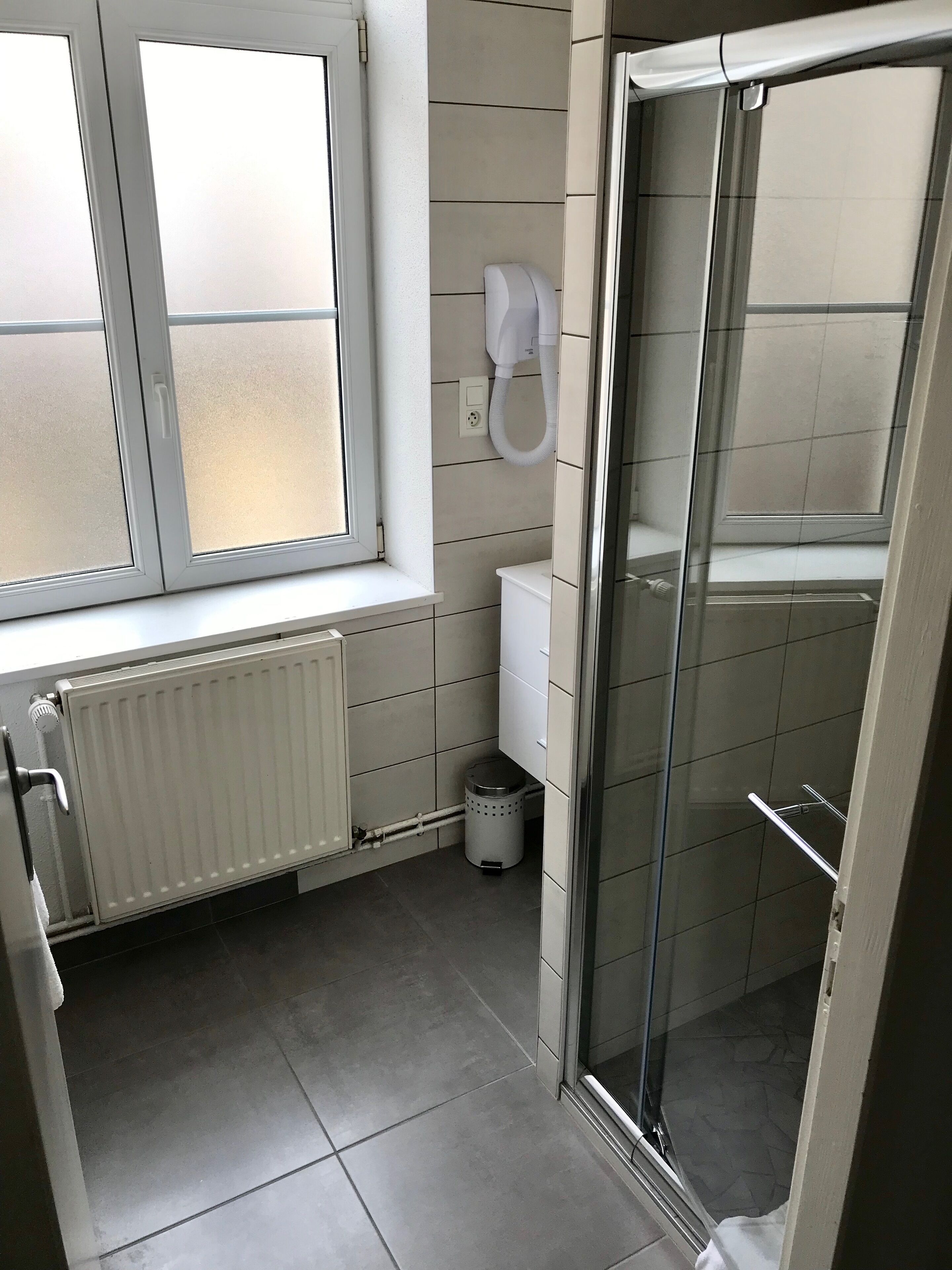 comfort double room | bathroom | hair dryer