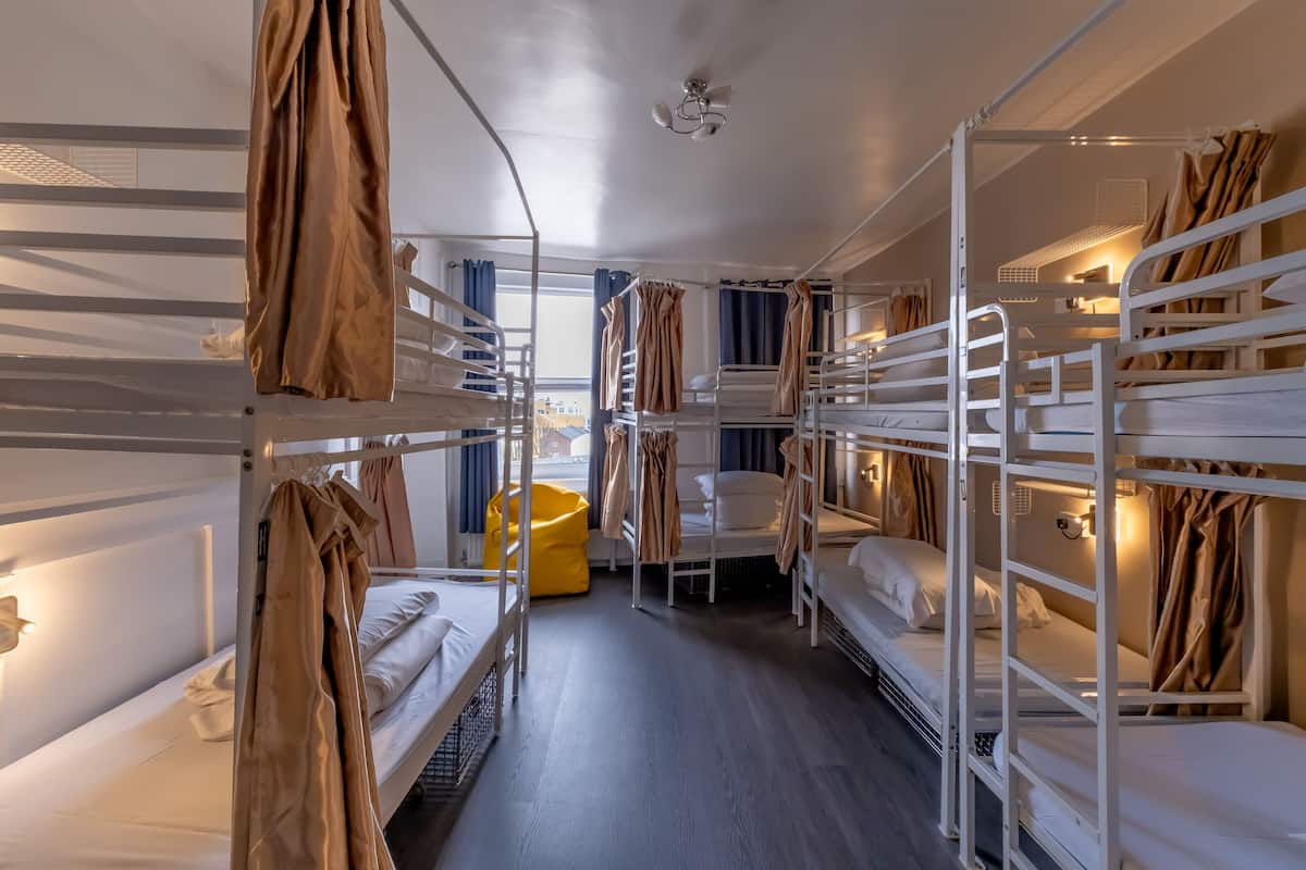 Dortoir partagé, mixte (8 Bed) | Coffre-fort, accès au Wi-Fi (inclus)