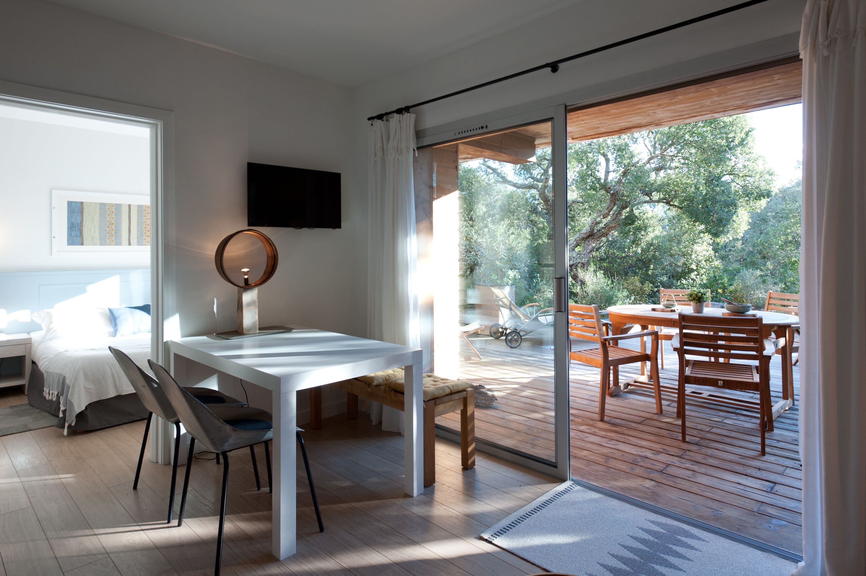 Appartement Premium - 2 chambres - Cala Sultana | Coin séjour | Télévision à écran plat de 80 cm avec chaînes numériques, télévision