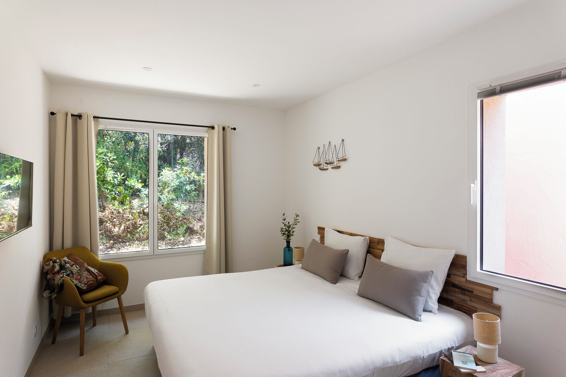 In-room safe, blackout curtains, soundproofing, iron/ironing board