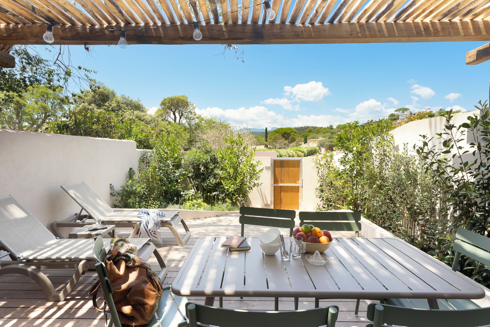 Villa Supérieure – 2 chambres – Proche plage | Vue de la chambre