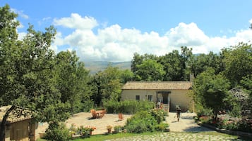 Appartamento Luxury (Picchio Rosso-first floor) | Vista dalla camera