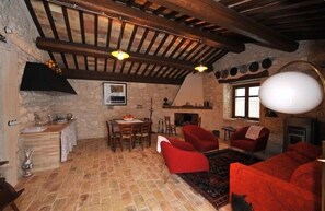 Luxury-Apartment (Picchio Rosso-first floor) | Wohnzimmer