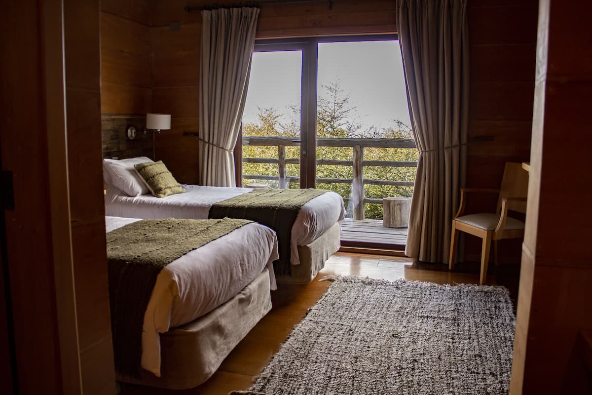 standard double or twin room | 1 bedroom, down duvets, in-room safe, desk