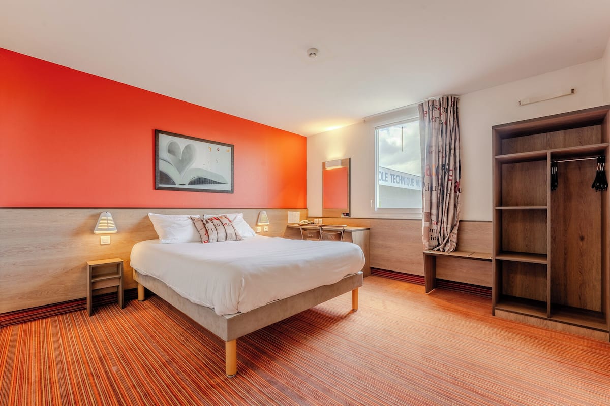 double room | premium bedding, individually furnished, desk, blackout curtains