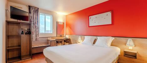 Double Room | Premium bedding, individually furnished, desk, blackout curtains