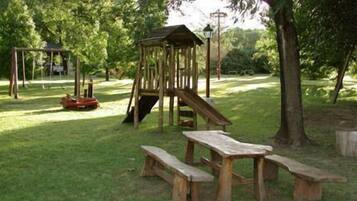 Children's play area - outdoor