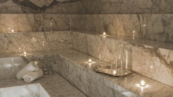 Couples treatment rooms, sauna, hot tub, steam room, body treatments
