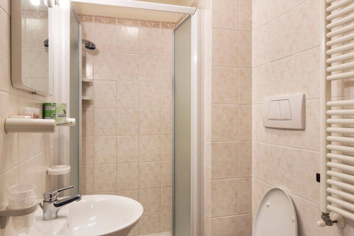 free toiletries, hair dryer, bidet, towels