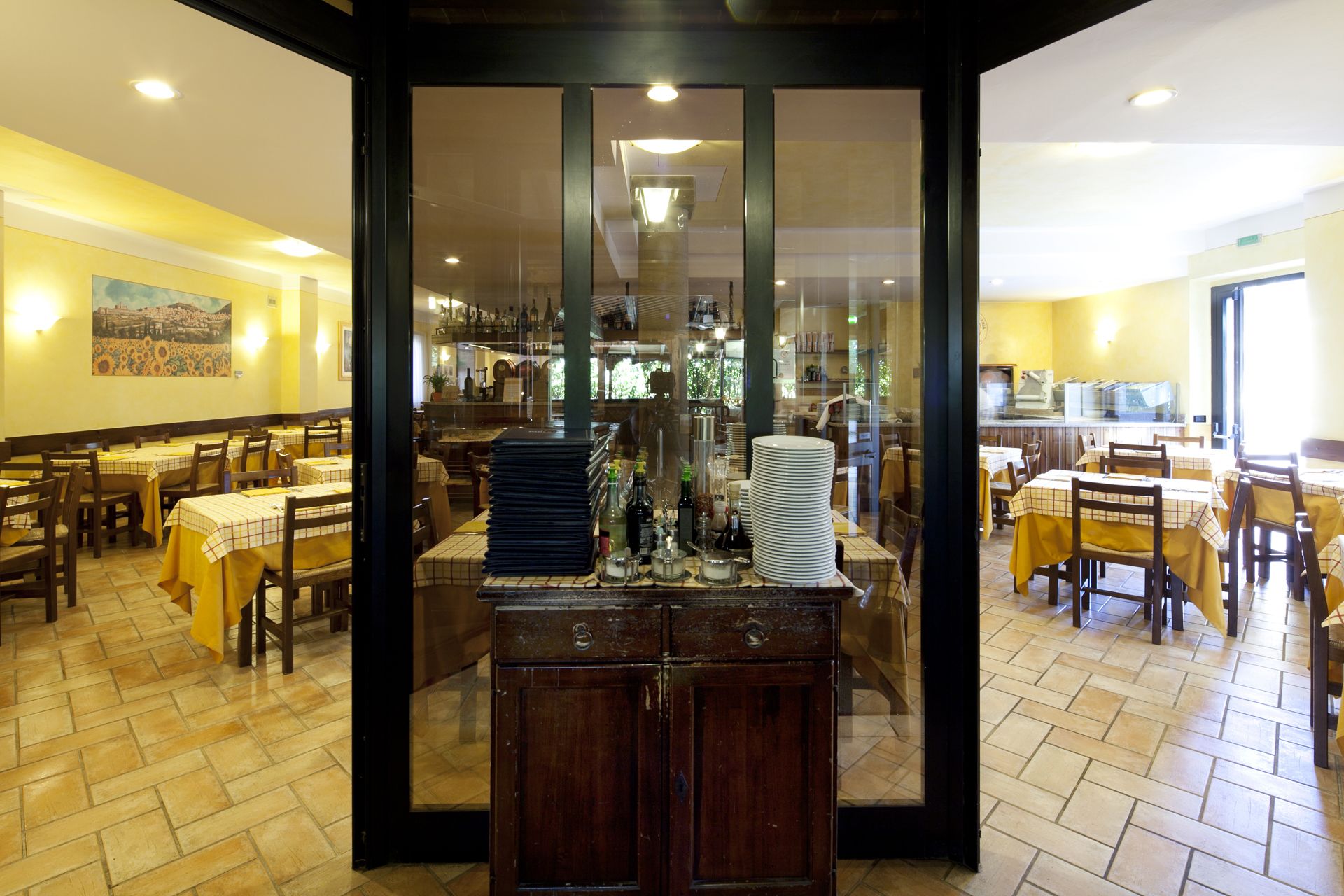 breakfast, lunch, dinner served; italian cuisine