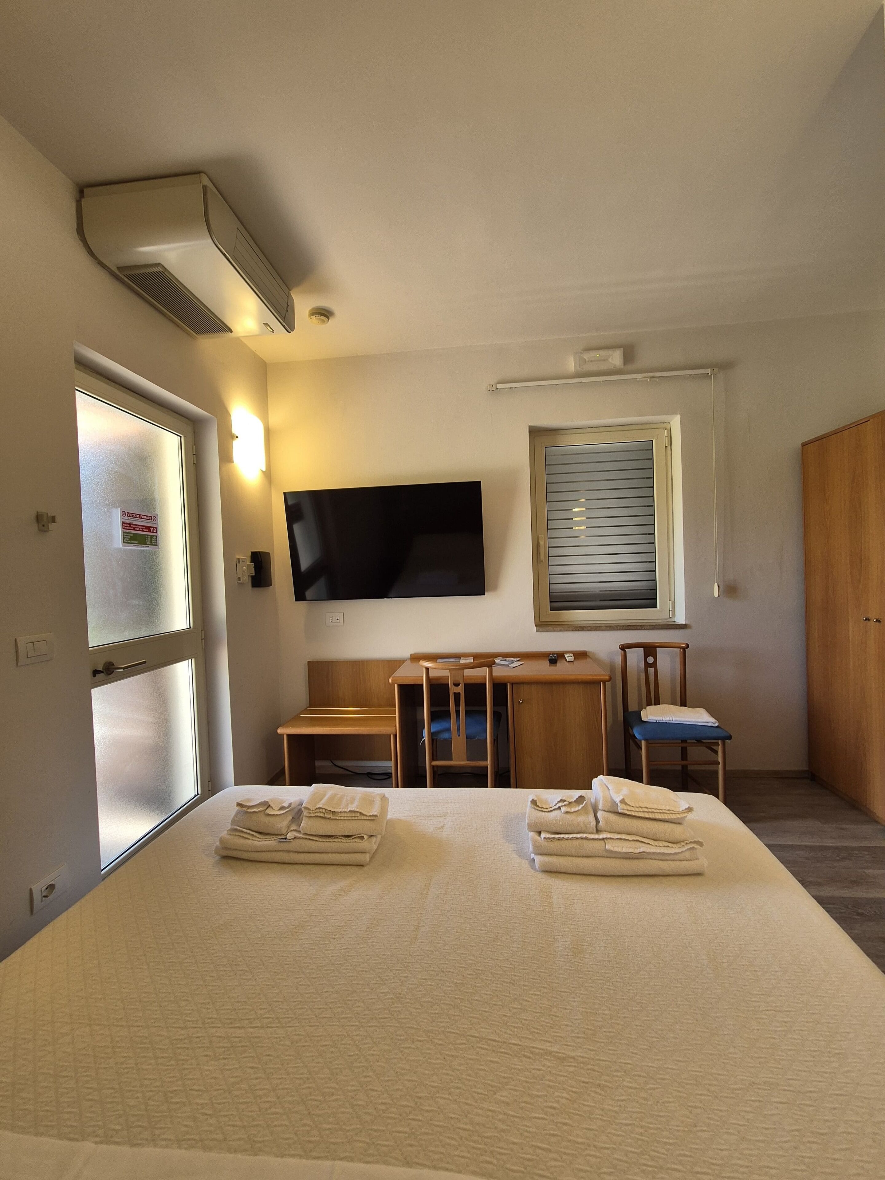 In-room safe, desk, free WiFi, bed sheets