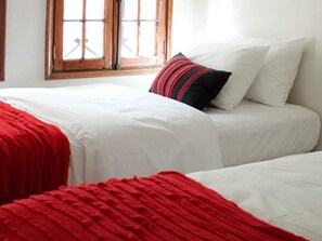 Hypo-allergenic bedding, minibar, in-room safe, blackout drapes