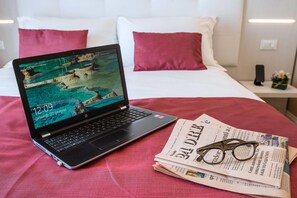 Classic Room, 1 Double or 2 Single Beds | Premium bedding, down duvets, pillow-top beds, minibar - The Boutique Hotel (Rome)