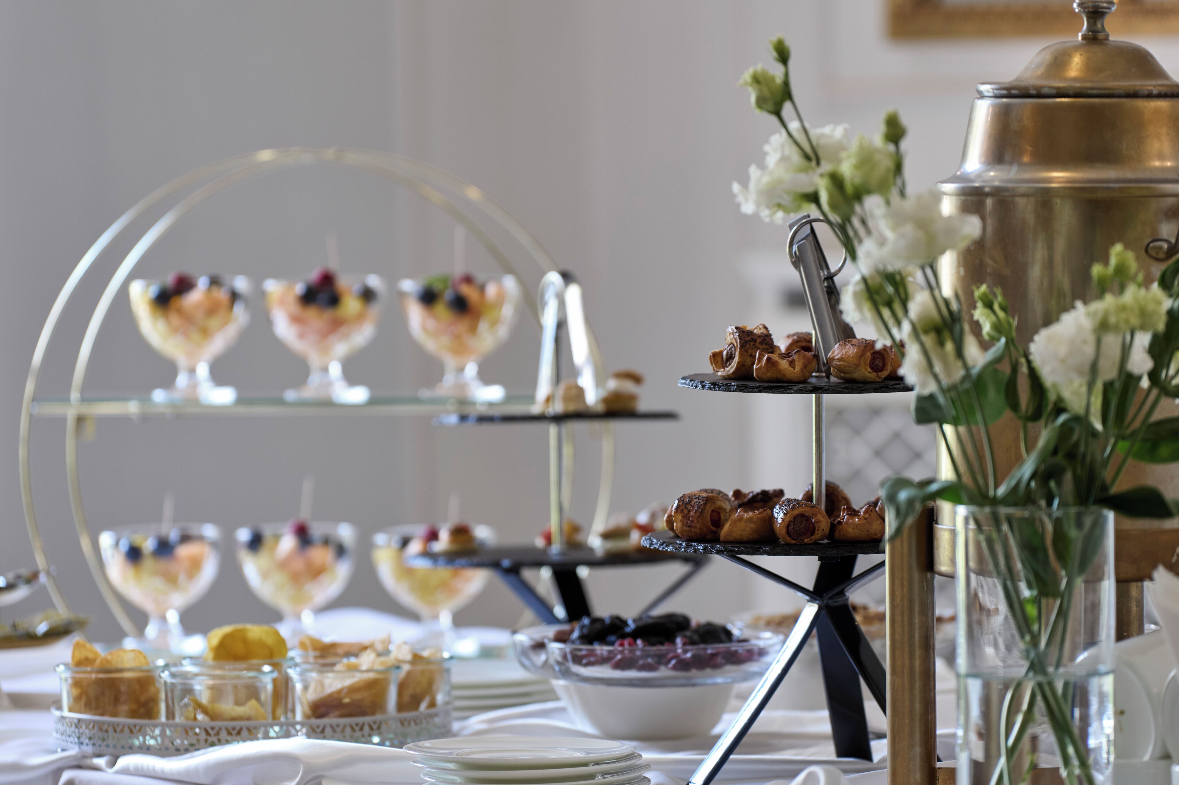 Daily buffet breakfast for a fee