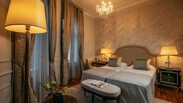 Minibar, in-room safe, blackout drapes, free WiFi