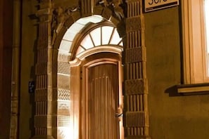 واجهة المنشأة