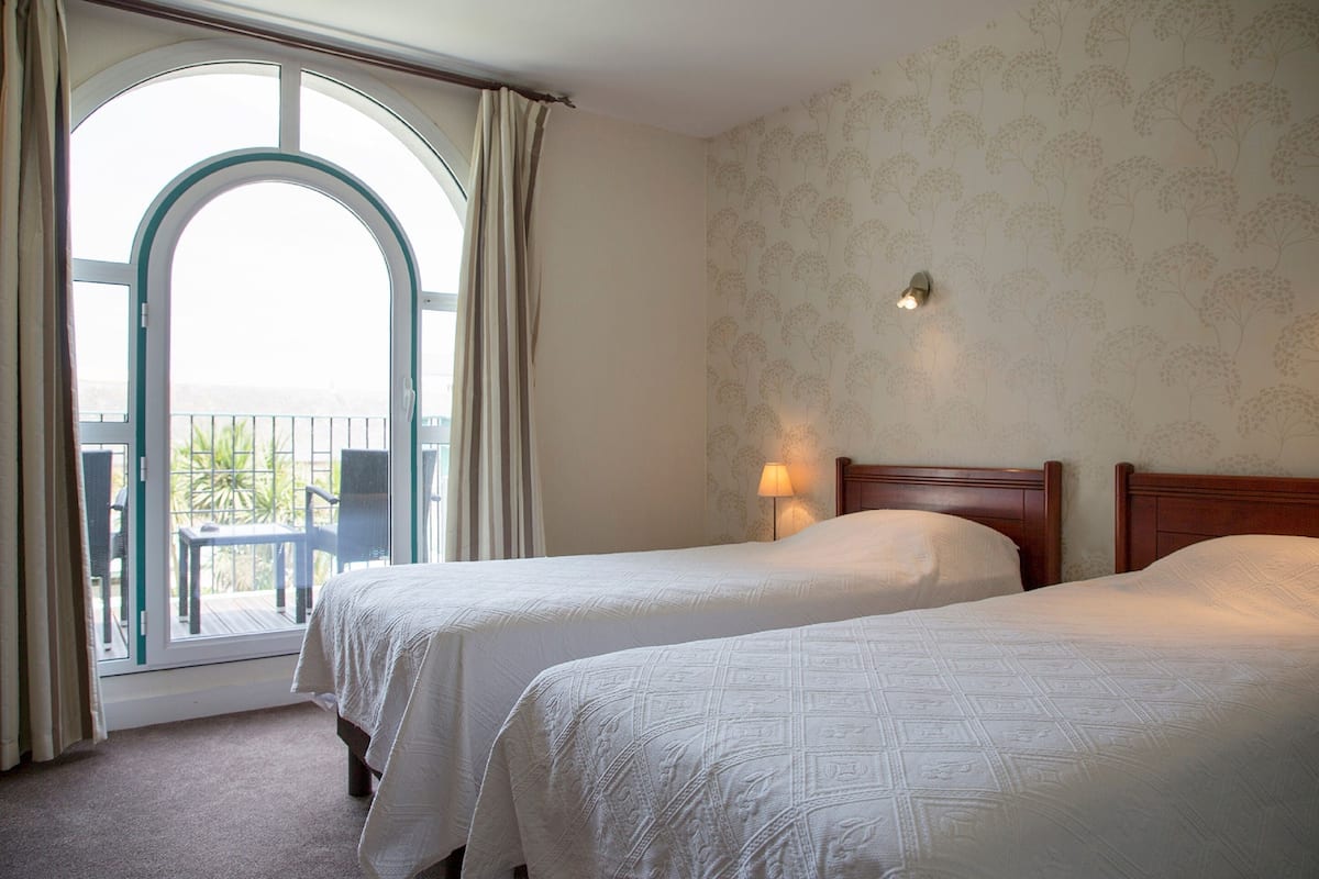 Double Room, Garden View | Blackout drapes, cribs (surcharge), rollaway beds (surcharge)