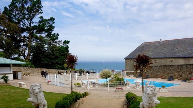 Pool - Clos de Vallombreuse, The Originals Relais  (Douarnenez)