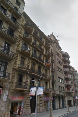 Exterior - Hostal Eden (Barcelona)