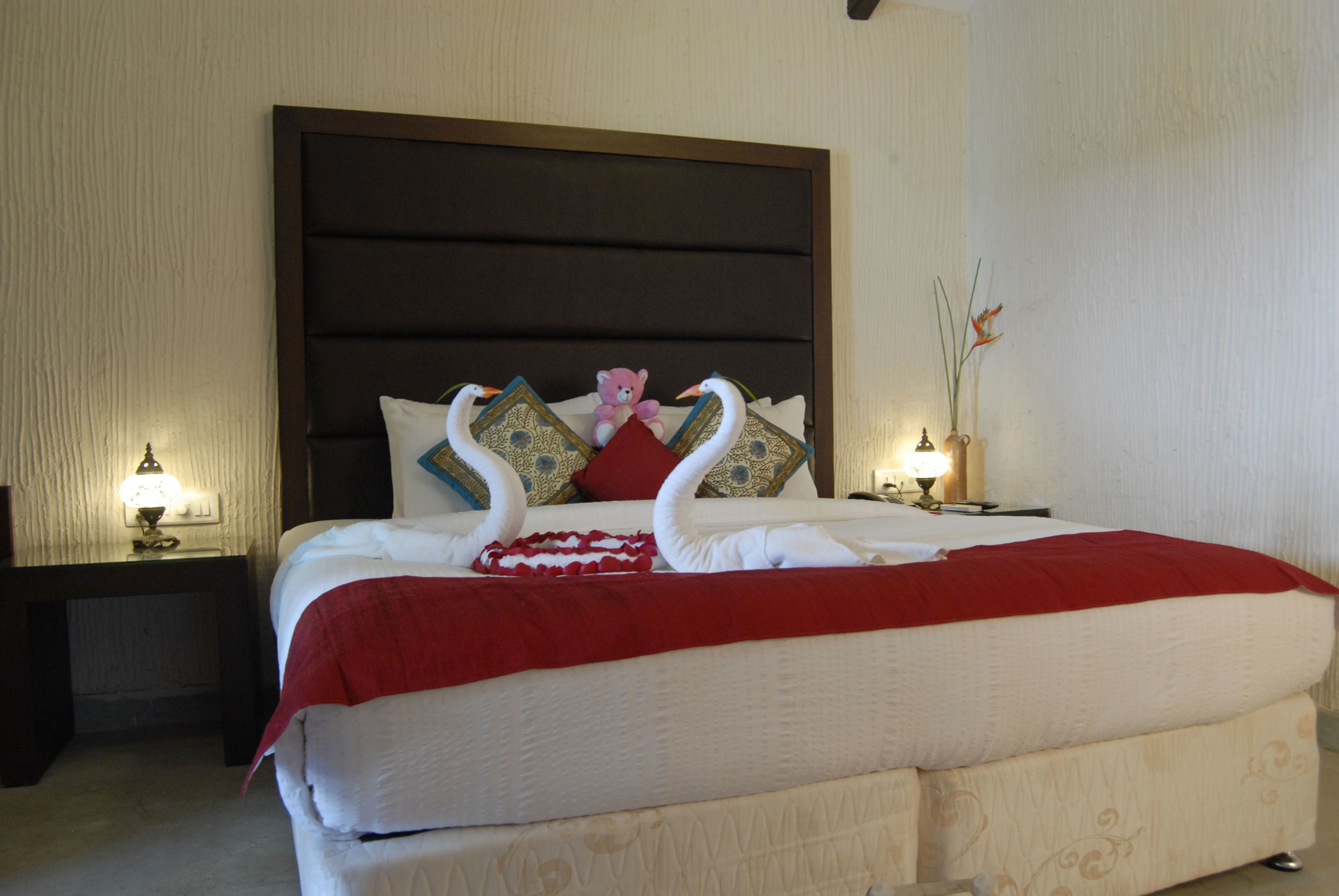 superior room | pillow-top beds, minibar, in-room safe, iron/ironing board