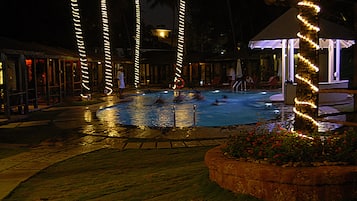 Outdoor pool, pool loungers