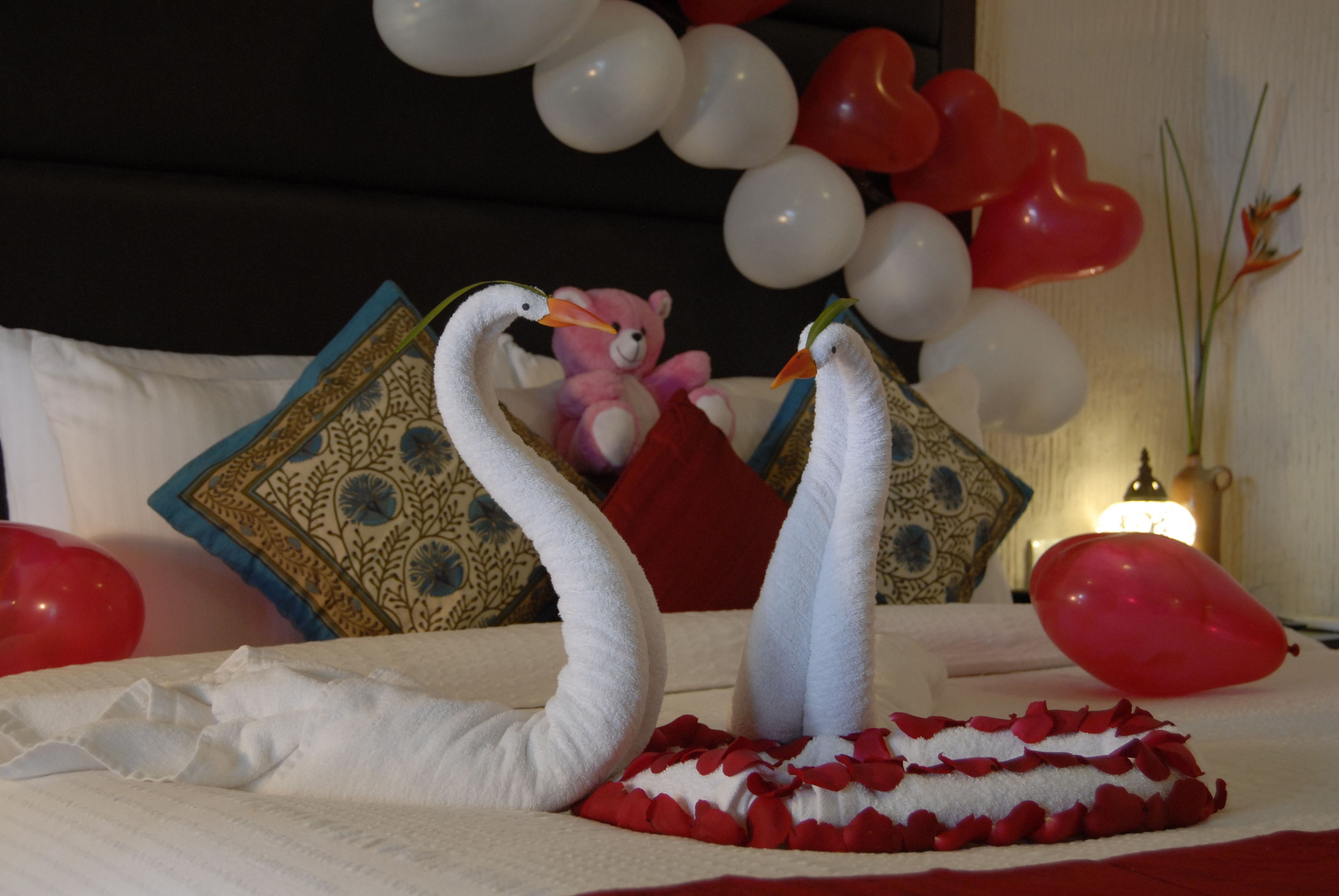 deluxe room, pool view | pillow-top beds, minibar, in-room safe, iron/ironing board