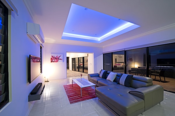 Acacia Lodge | Living area