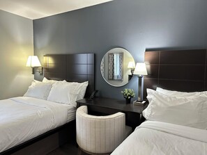 Camera Standard, 2 letti matrimoniali, non fumatori (Double) | Con stile personalizzato, con arredamento individuale, insonorizzazione