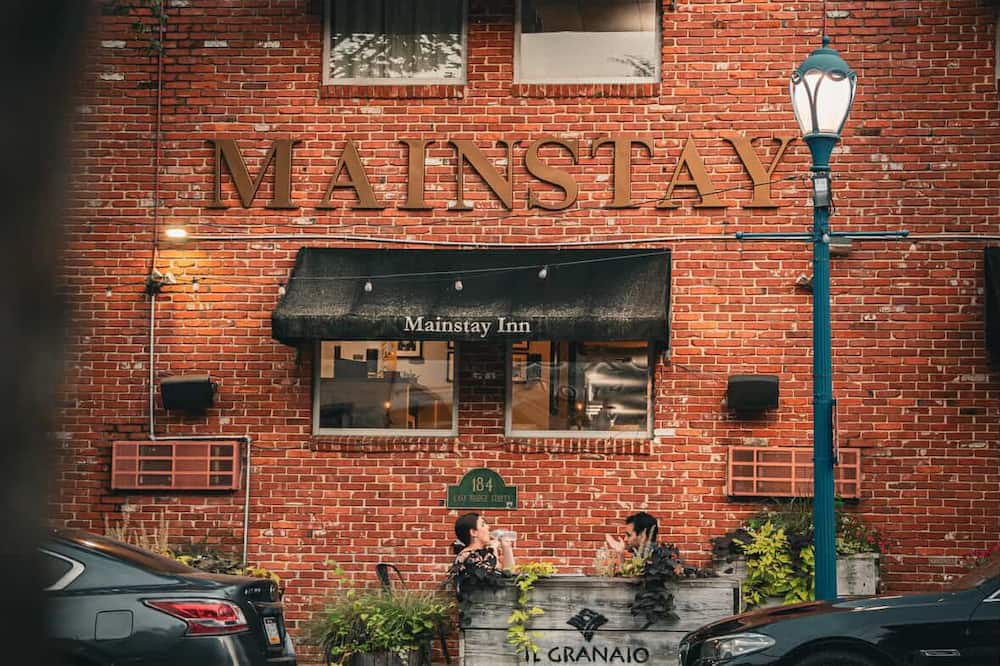 Mainstay Inn