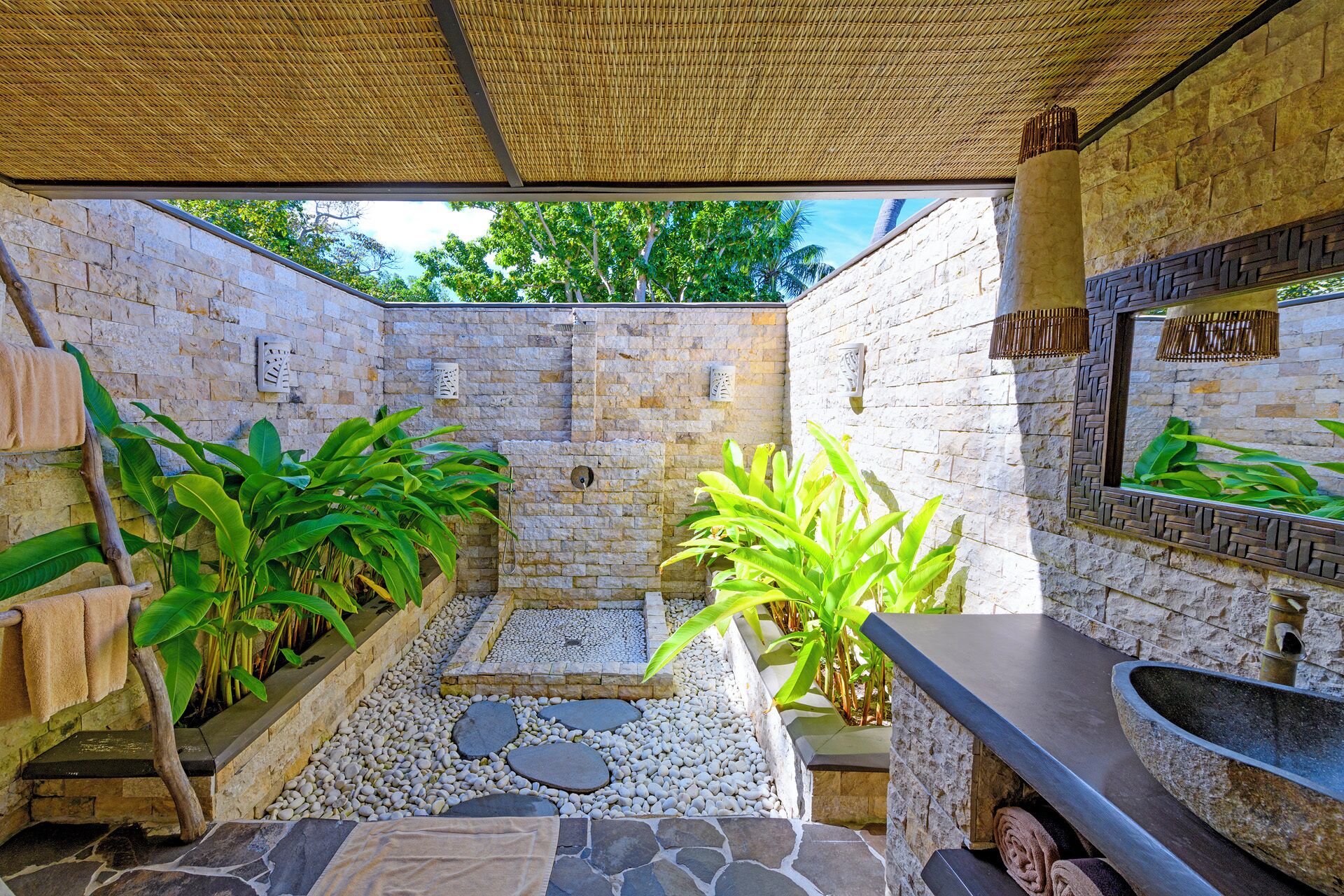 reef bure | 1 bedroom, blackout curtains, bed sheets