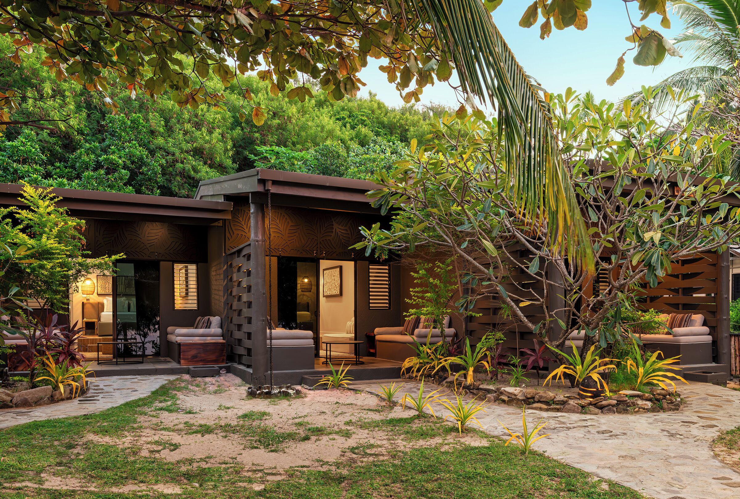 beachfront villa | 1 bedroom, blackout curtains, bed sheets