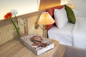 Suite with City & Park View | Minibar, in-room safe, soundproofing, free WiFi - Nicecy Hotel - Le Lai Street (Ho Chi Minh City)