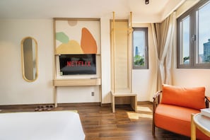 Suite with City & Park View | Television - Nicecy Hotel - Le Lai Street (Ho Chi Minh City)