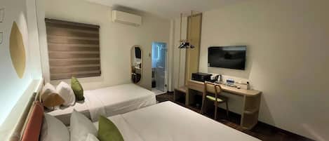 家庭房 | 迷你吧、客房内保险箱、隔音、免费 WiFi