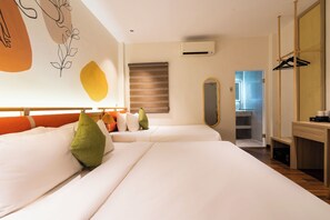 Deluxe Triple Room | มินิบาร์, ตู้นิรภัยในห้องพัก, ห้องเก็บเสียง, Wi-Fi ฟรี