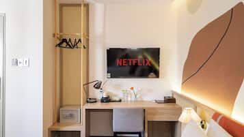 Deluxe King Room | Televisione