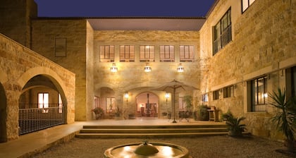 Bayit Bagalil Boutique By Herbert Samuel