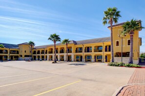 Exterior - Weslaco Inn by Capital O Near Mercedes (Weslaco)