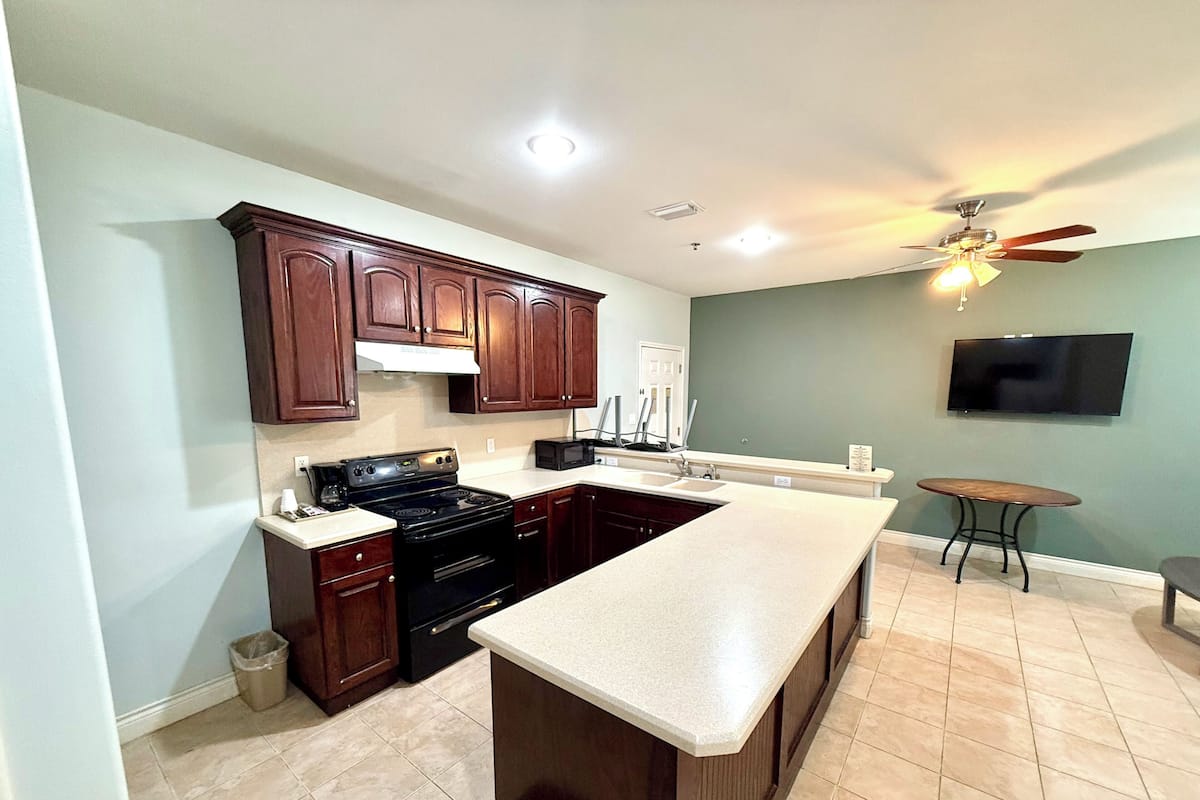Appartement Familial, 2 chambres, cuisine | Cuisine privée | Cafetière/bouilloire, micro-ondes, lave-vaisselle