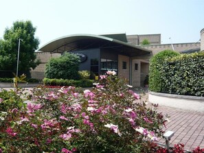 Property grounds - B&B Hotel Prestige Ornago  (Ornago)