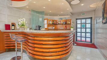 Bar (in der Unterkunft)