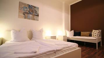 Apartment, 6 Bedrooms | 6 bedrooms, iron/ironing board, bed sheets