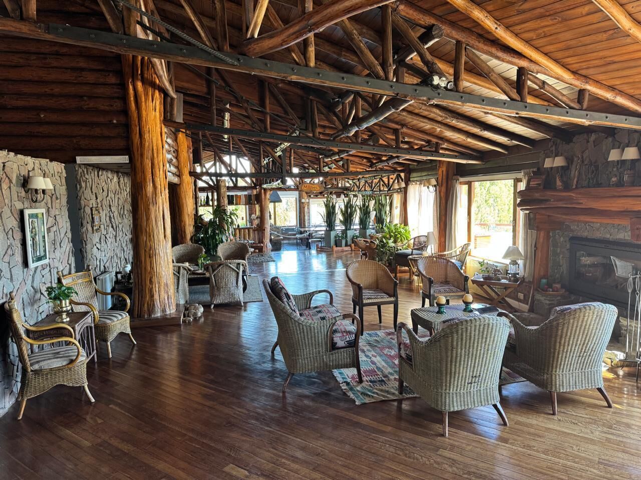 23-inch led tv with cable channels, tv