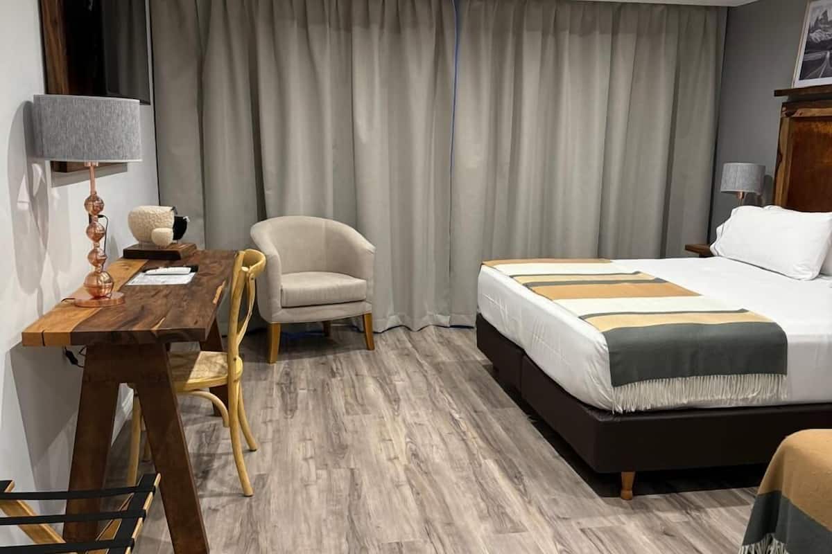 superior triple room | 1 bedroom, pillow-top beds, in-room safe, desk