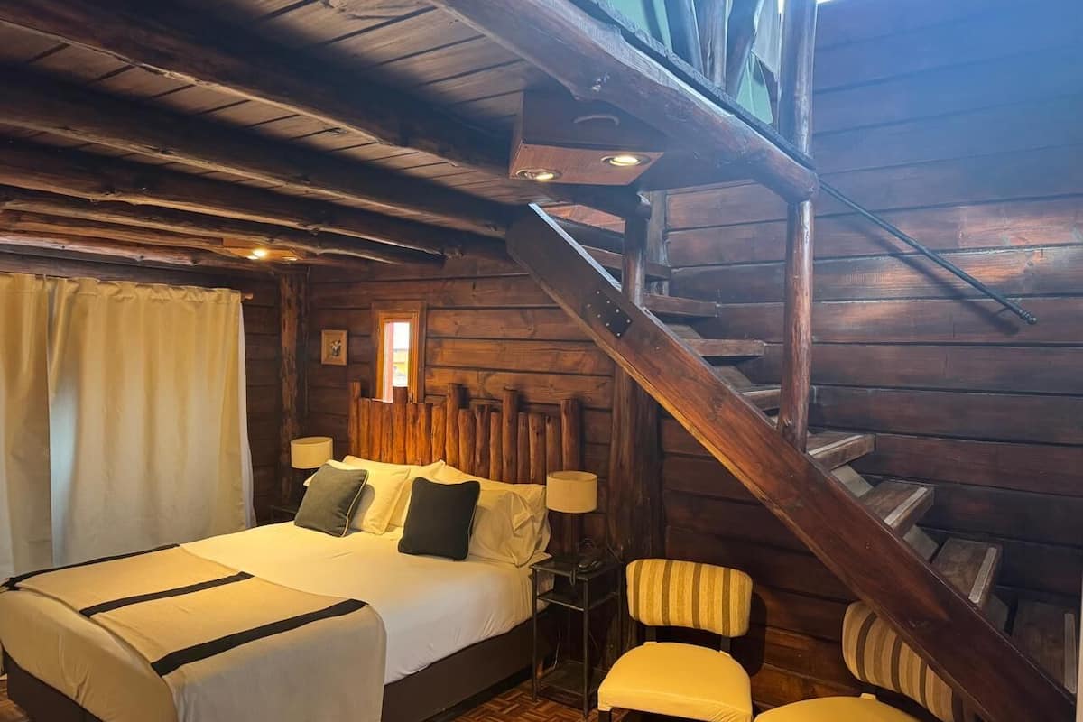 superior quadruple room | 1 bedroom, pillow-top beds, in-room safe, desk