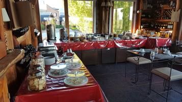 Dagelijks ontbijtbuffet inbegrepen