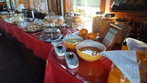 Desayuno buffet incluido todos los días