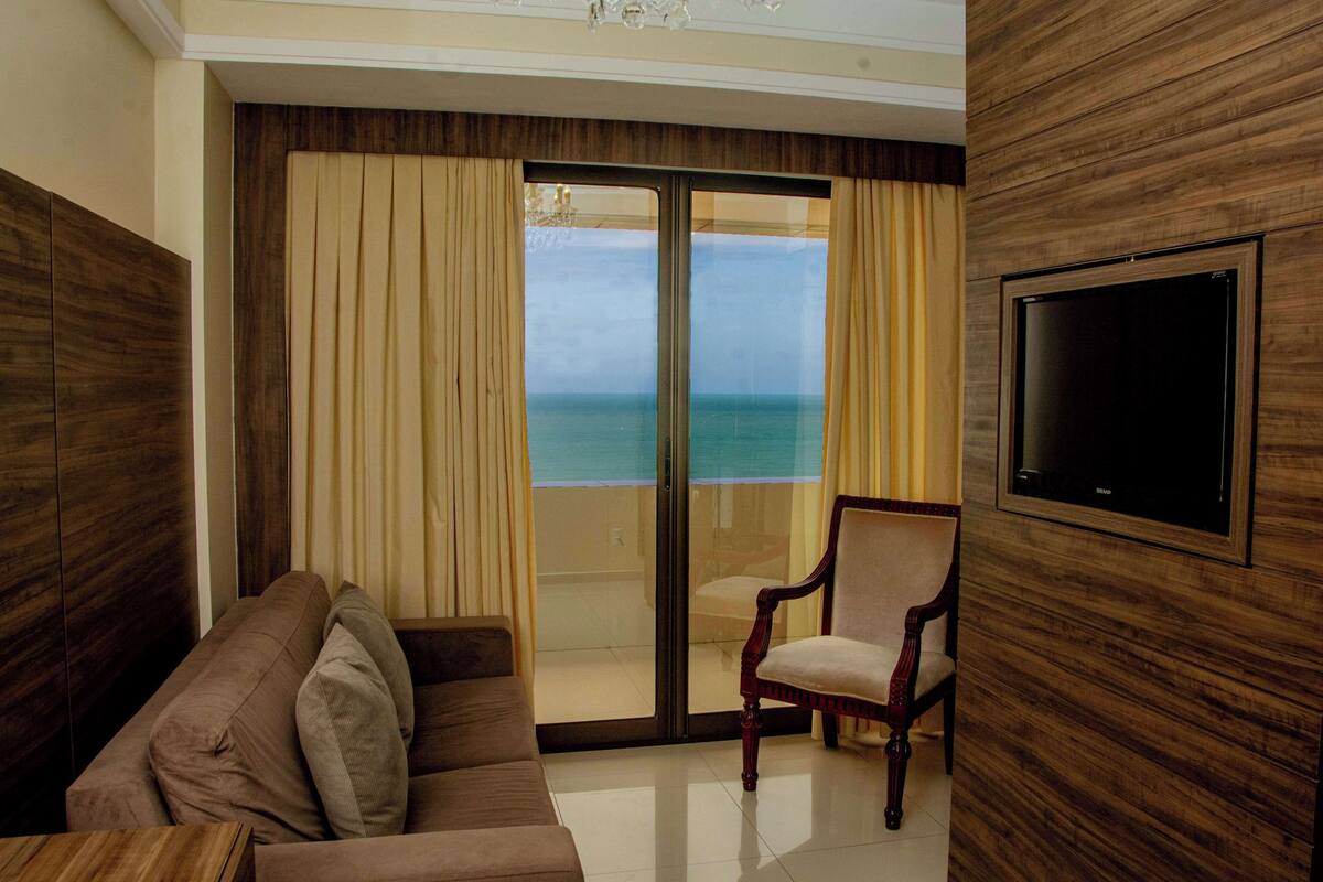 suite, 1 queen bed, balcony, oceanfront | 1 bedroom, minibar, in-room safe, laptop workspace