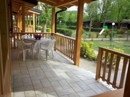 华丽平房, 2 间卧室 | 露台