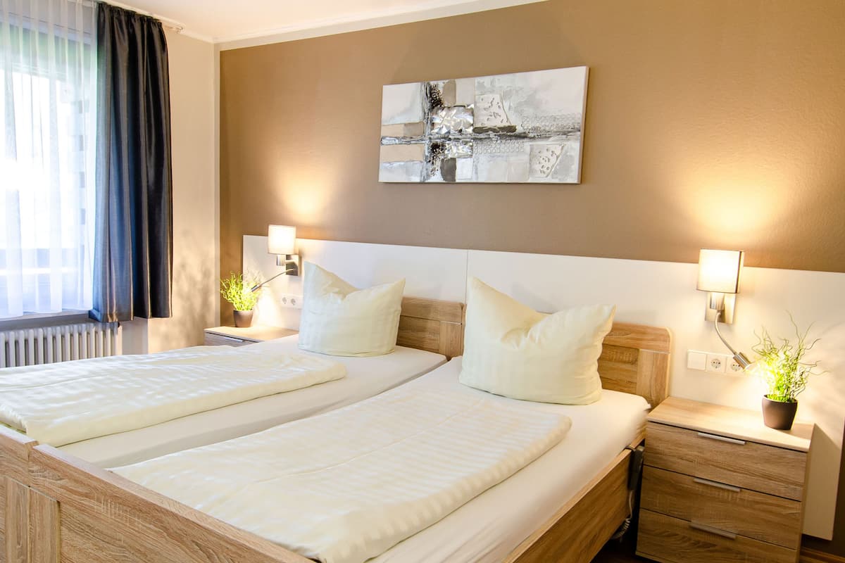 Ropa de cama hipoalergénica y escritorio
